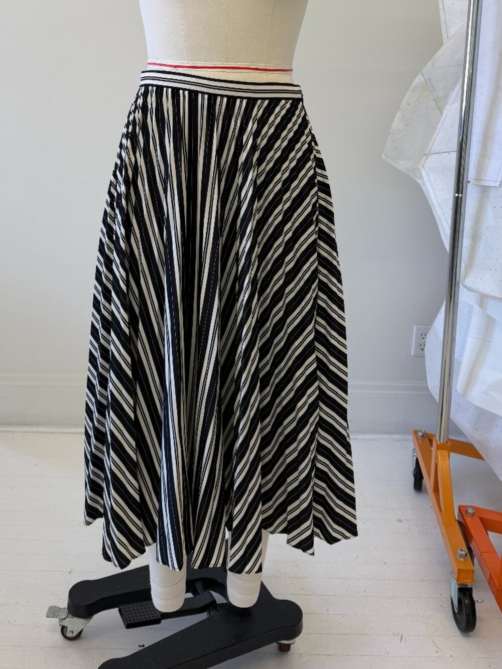 Good conditions: Club Monaco skirt